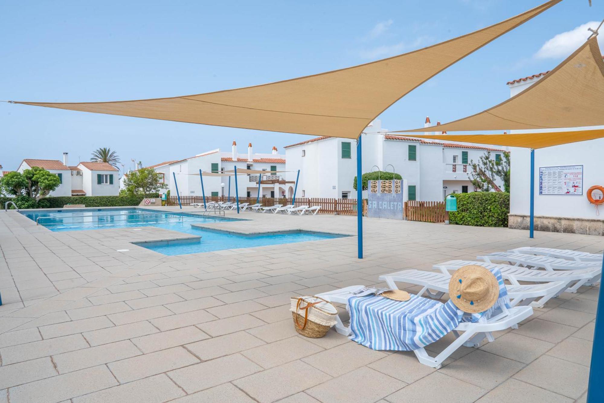 Apartamentos Sa Caleta Exteriör bild