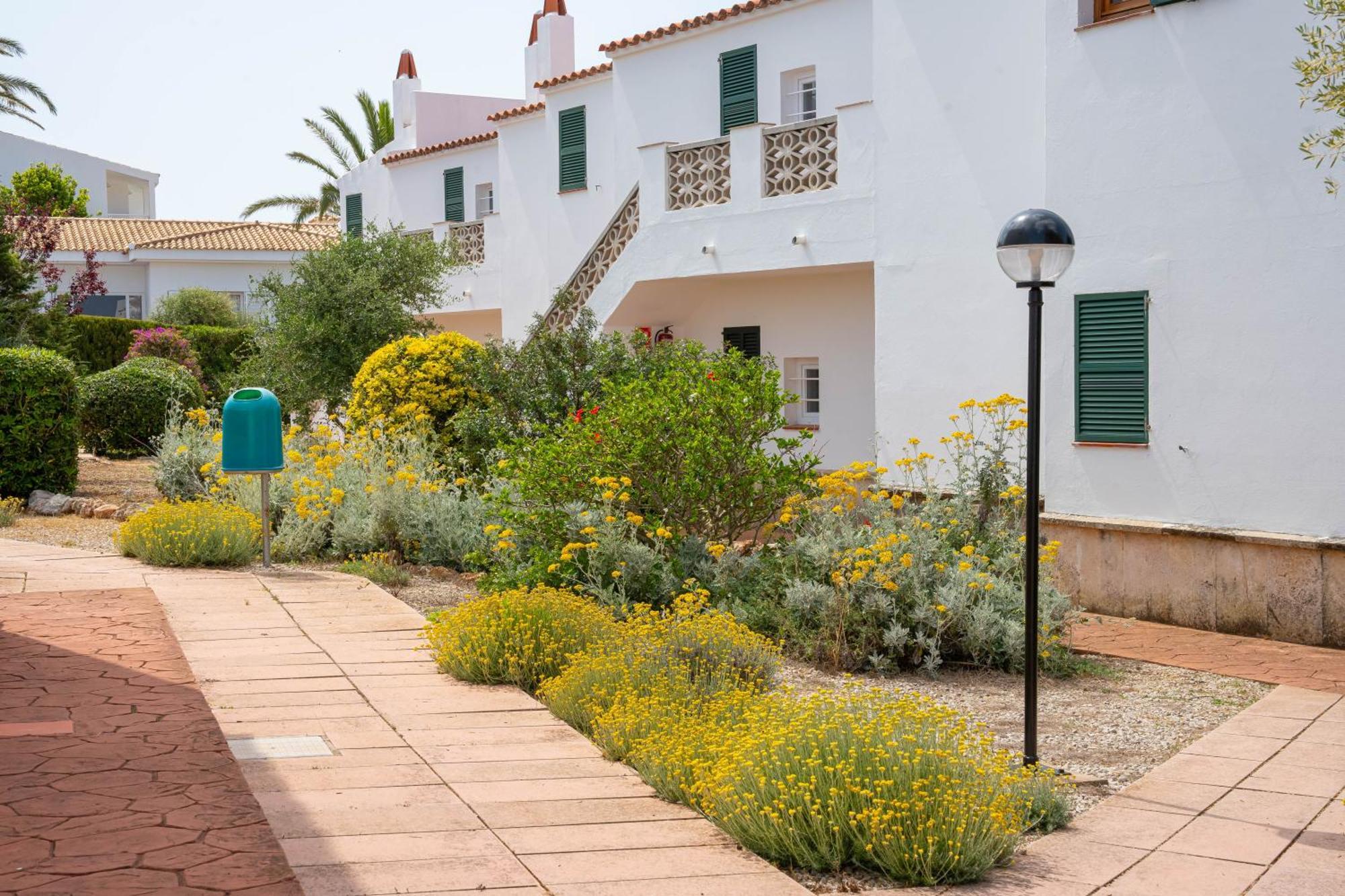 Apartamentos Sa Caleta Exteriör bild