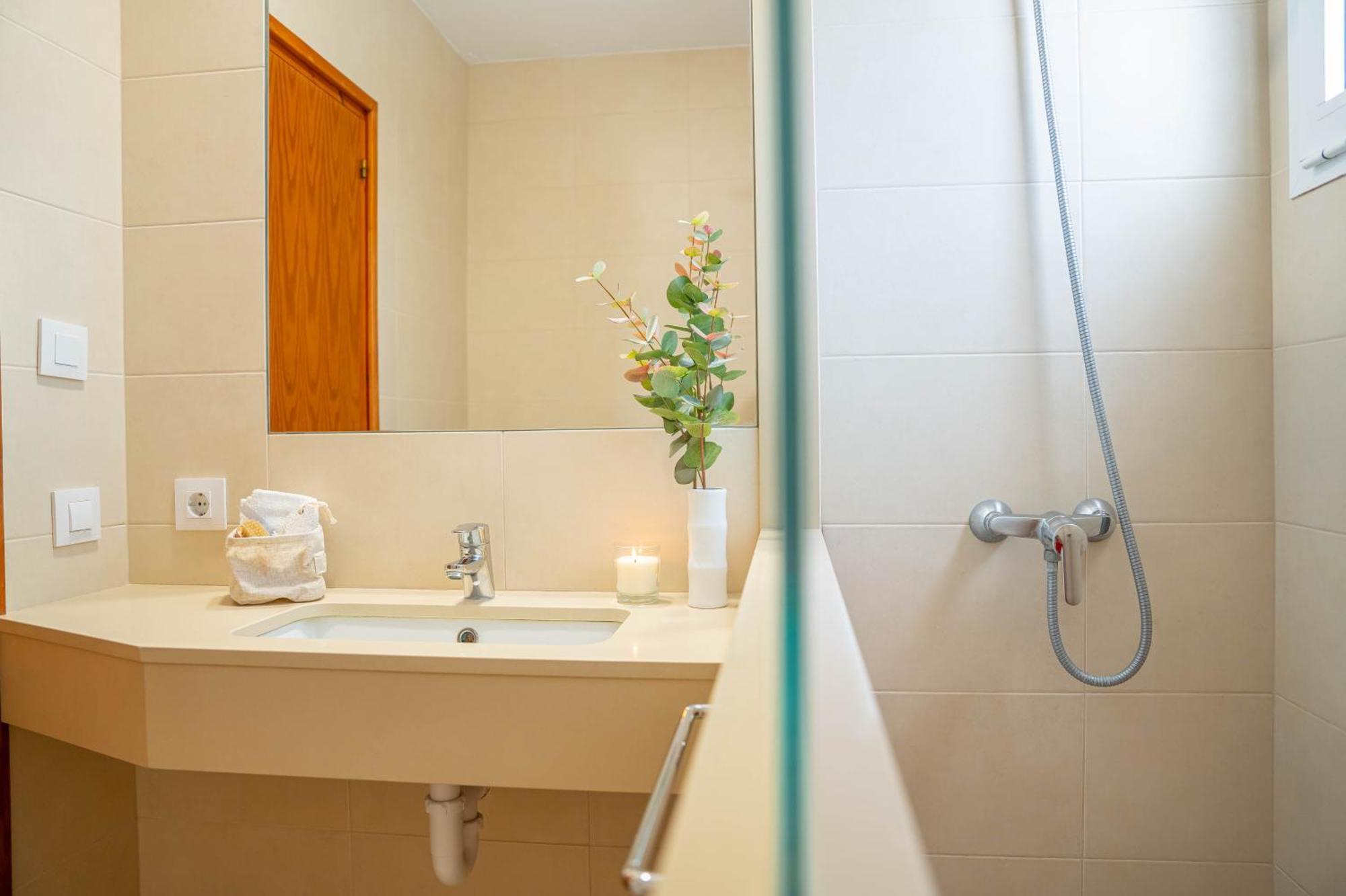 Apartamentos Sa Caleta Exteriör bild