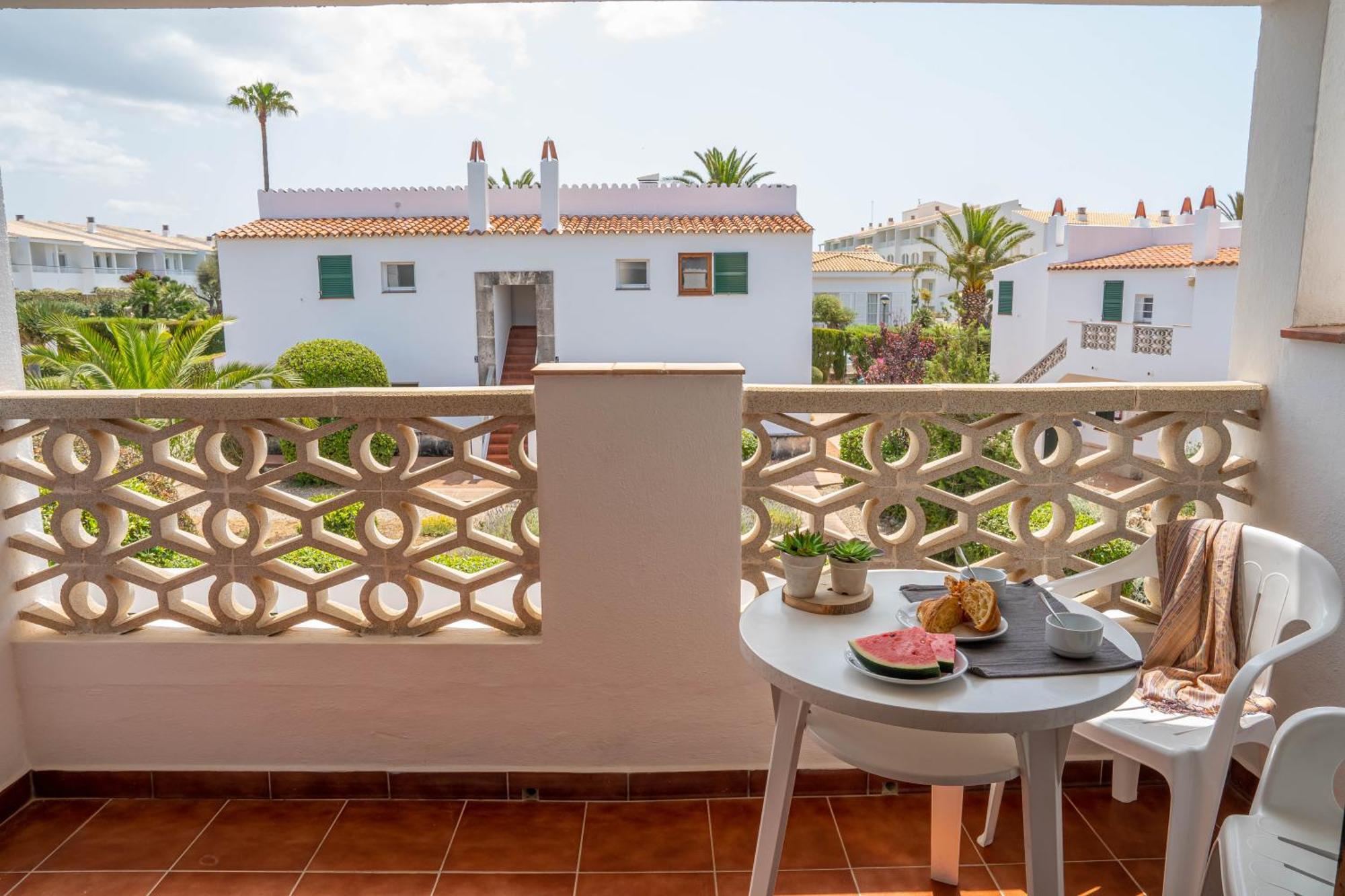 Apartamentos Sa Caleta Exteriör bild