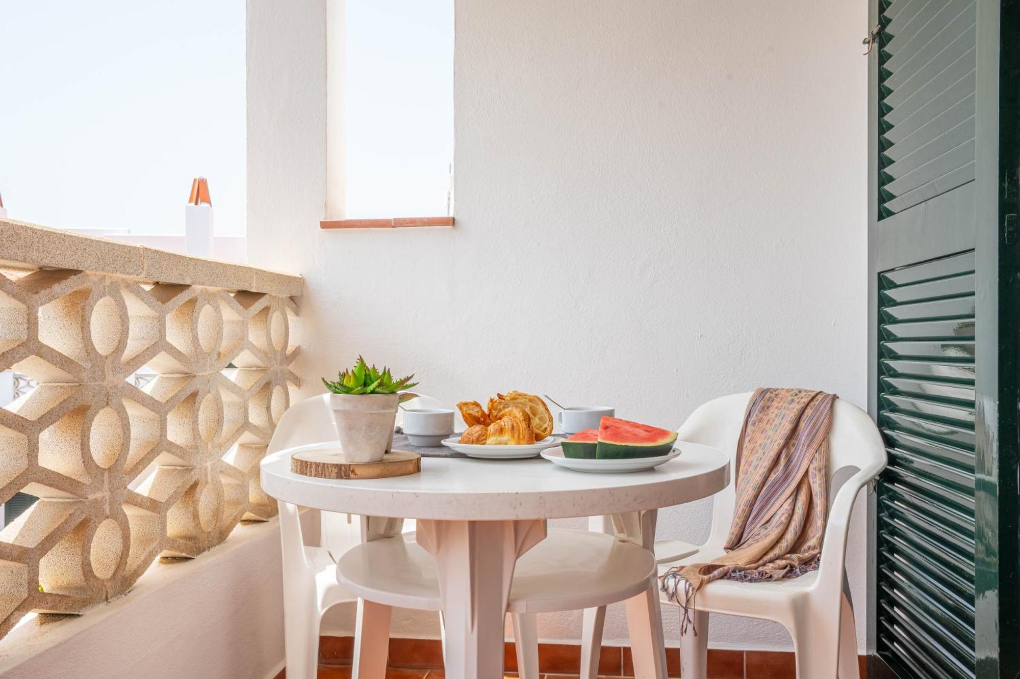 Apartamentos Sa Caleta Exteriör bild