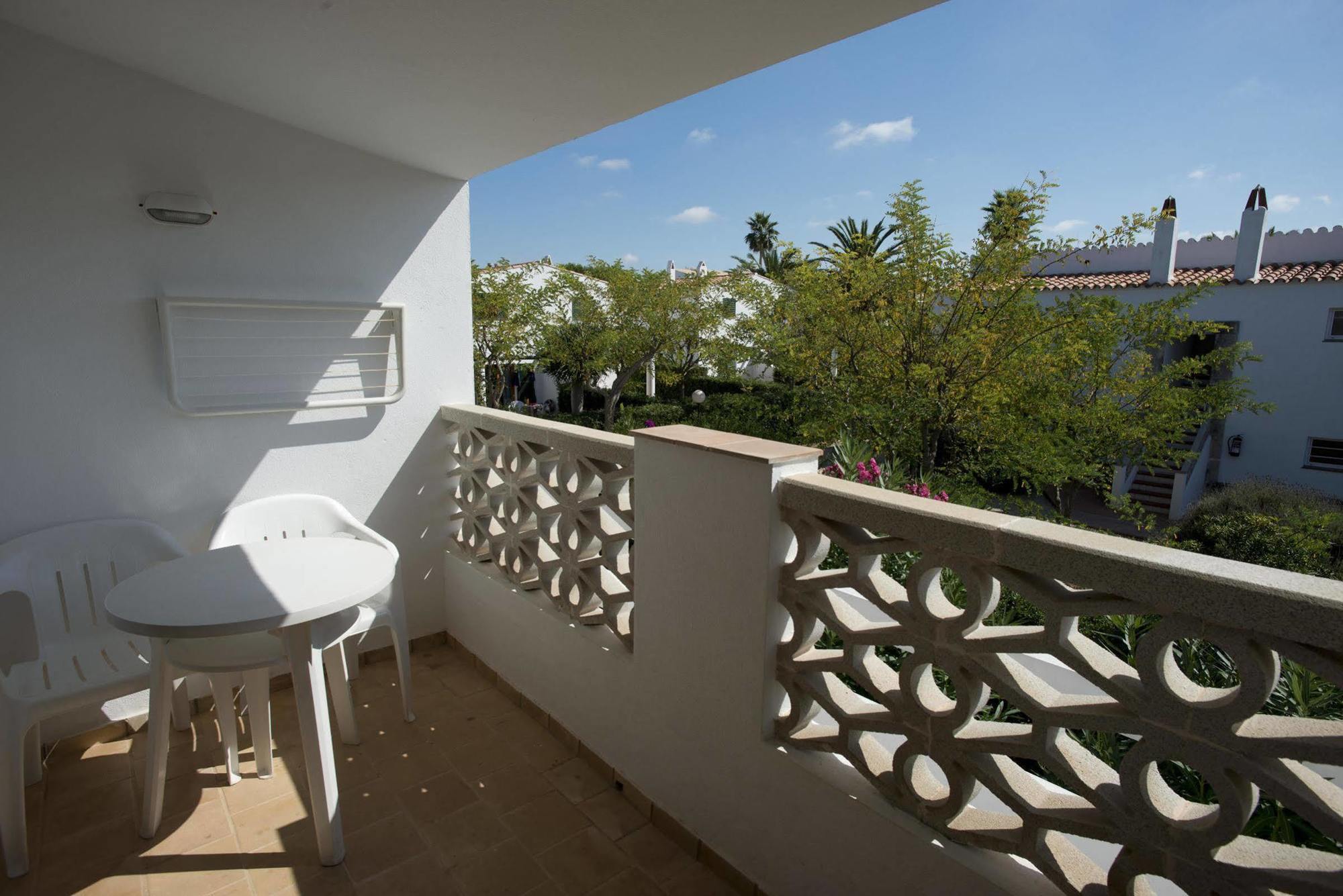 Apartamentos Sa Caleta Exteriör bild